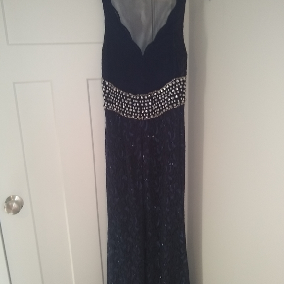 Long Navy Formal gown - Picture 2 of 2